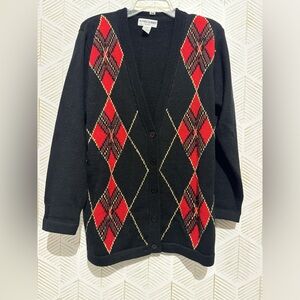 VTG Alfred Dunner Argyle Black Red Gold Cardigan Christmas Holiday Petite Medium